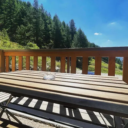 Loc.allos Apartament